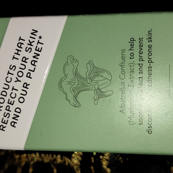 REN CLEAN SKINCARE EVERCALM REDNESS RELIEF SERUM Defends against free radicals.. - Picture 6 of 11